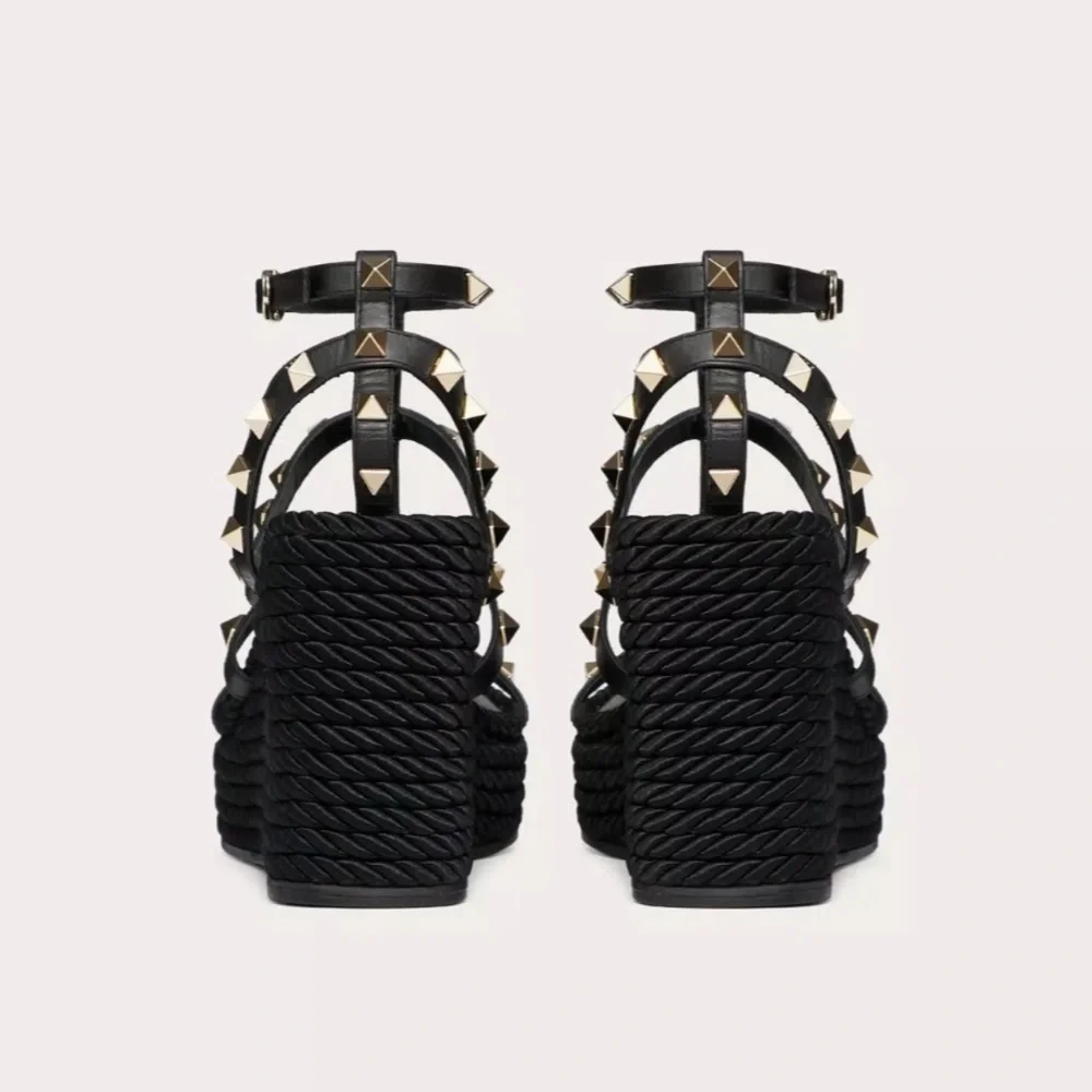 Valentino Garavani Rockstud NWOT ankle strap wedge sandal - Picture 6 of 16